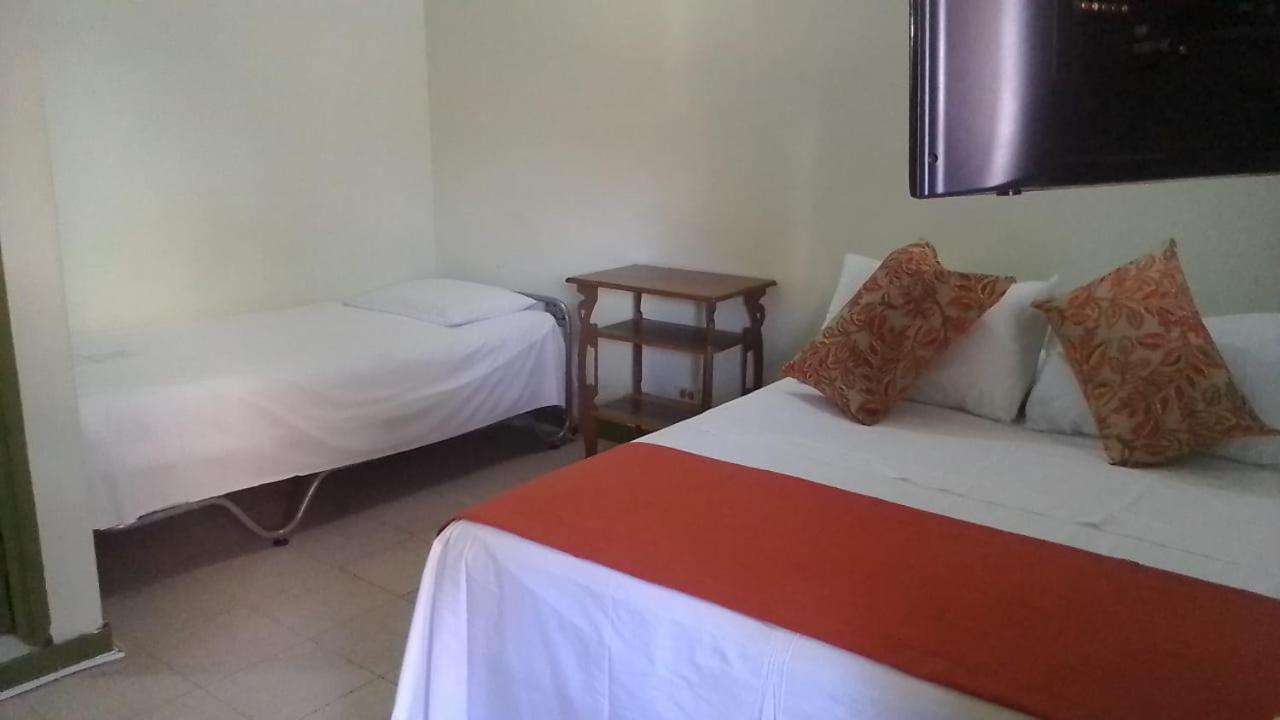 Hosteria De La Plaza Menor Santa Fe de Antioquia Eksteriør billede