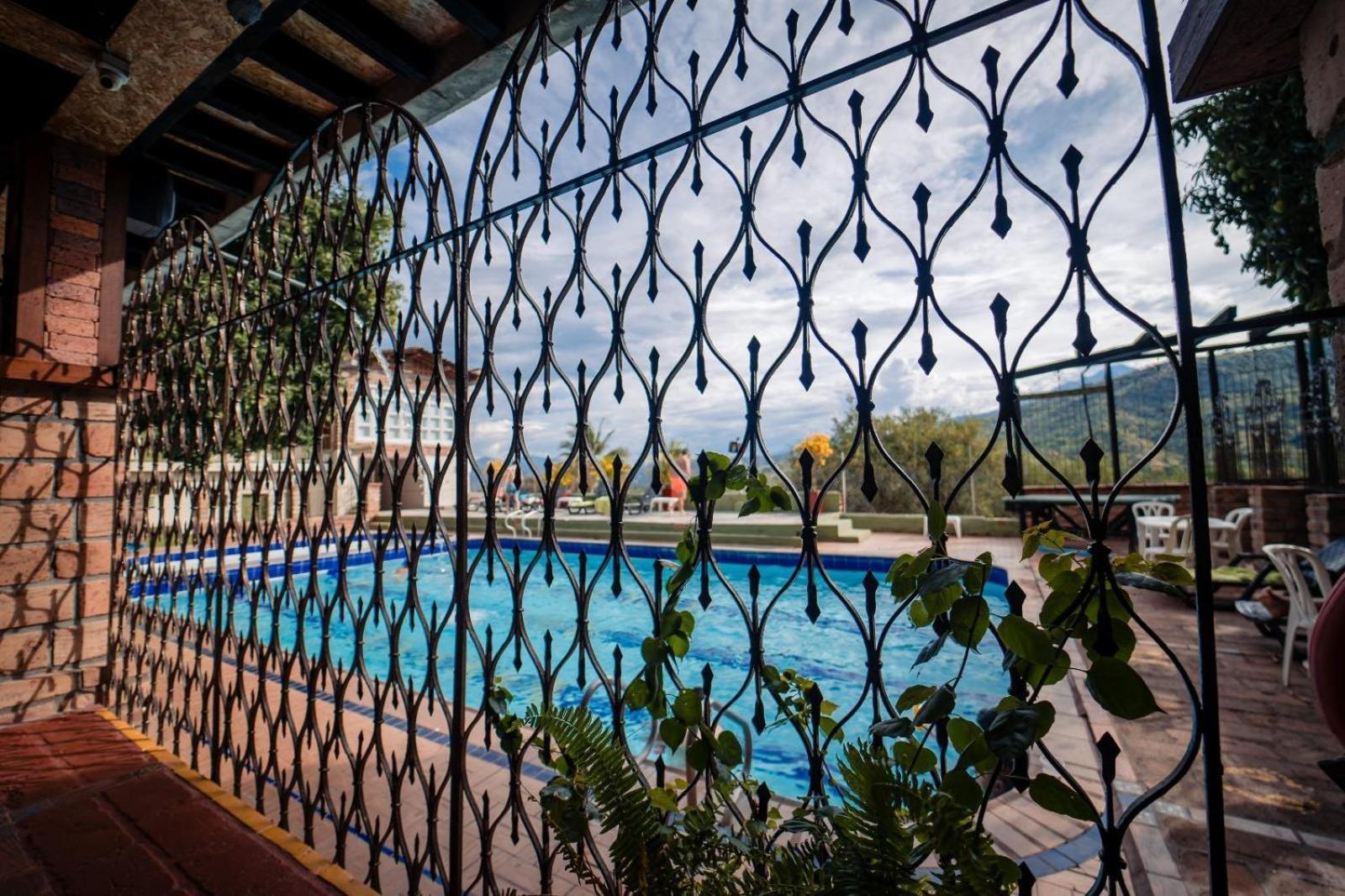 Hosteria De La Plaza Menor Santa Fe de Antioquia Eksteriør billede