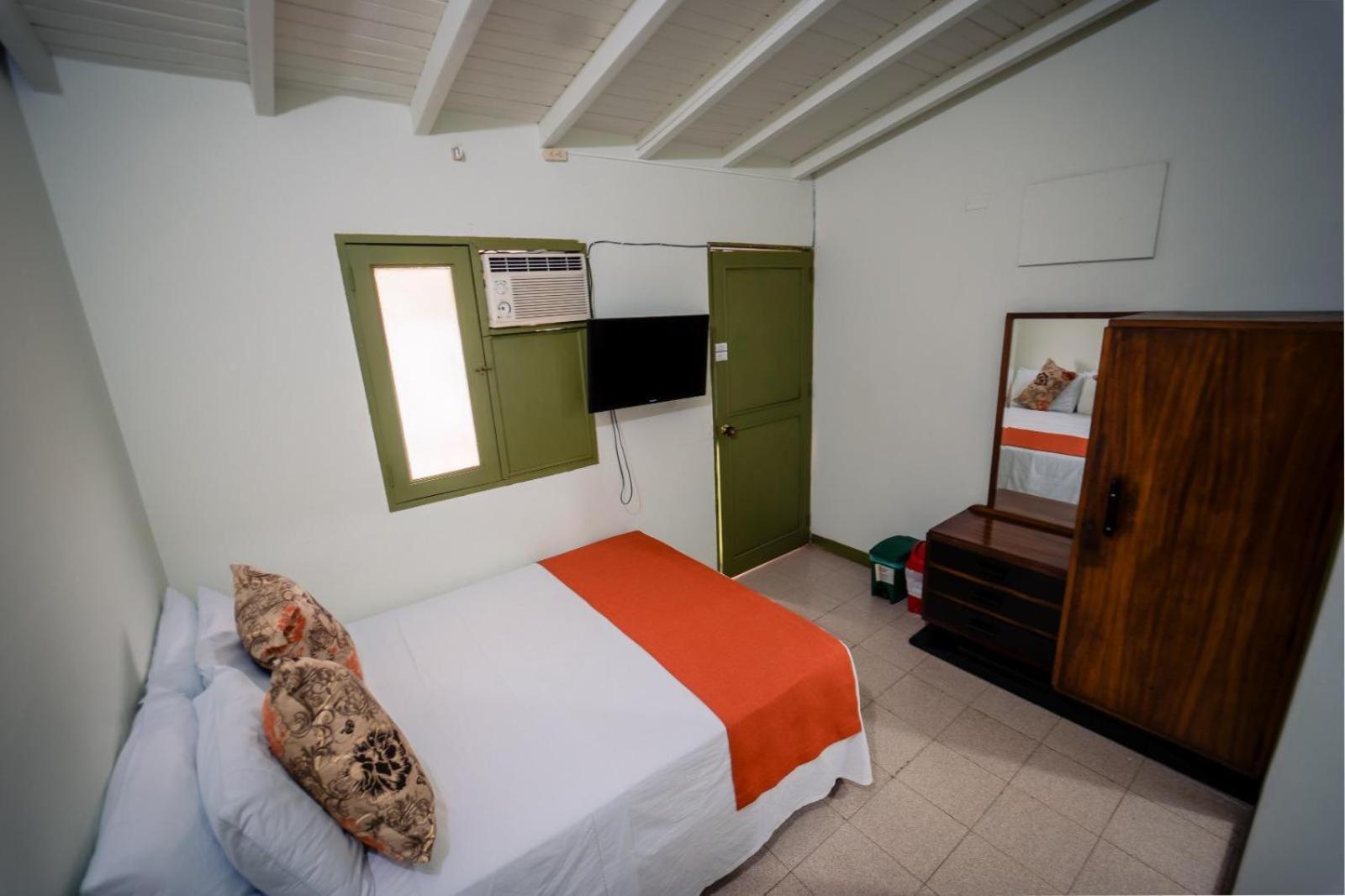 Hosteria De La Plaza Menor Santa Fe de Antioquia Eksteriør billede