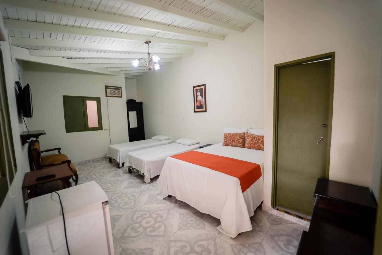 Hosteria De La Plaza Menor Santa Fe de Antioquia Eksteriør billede