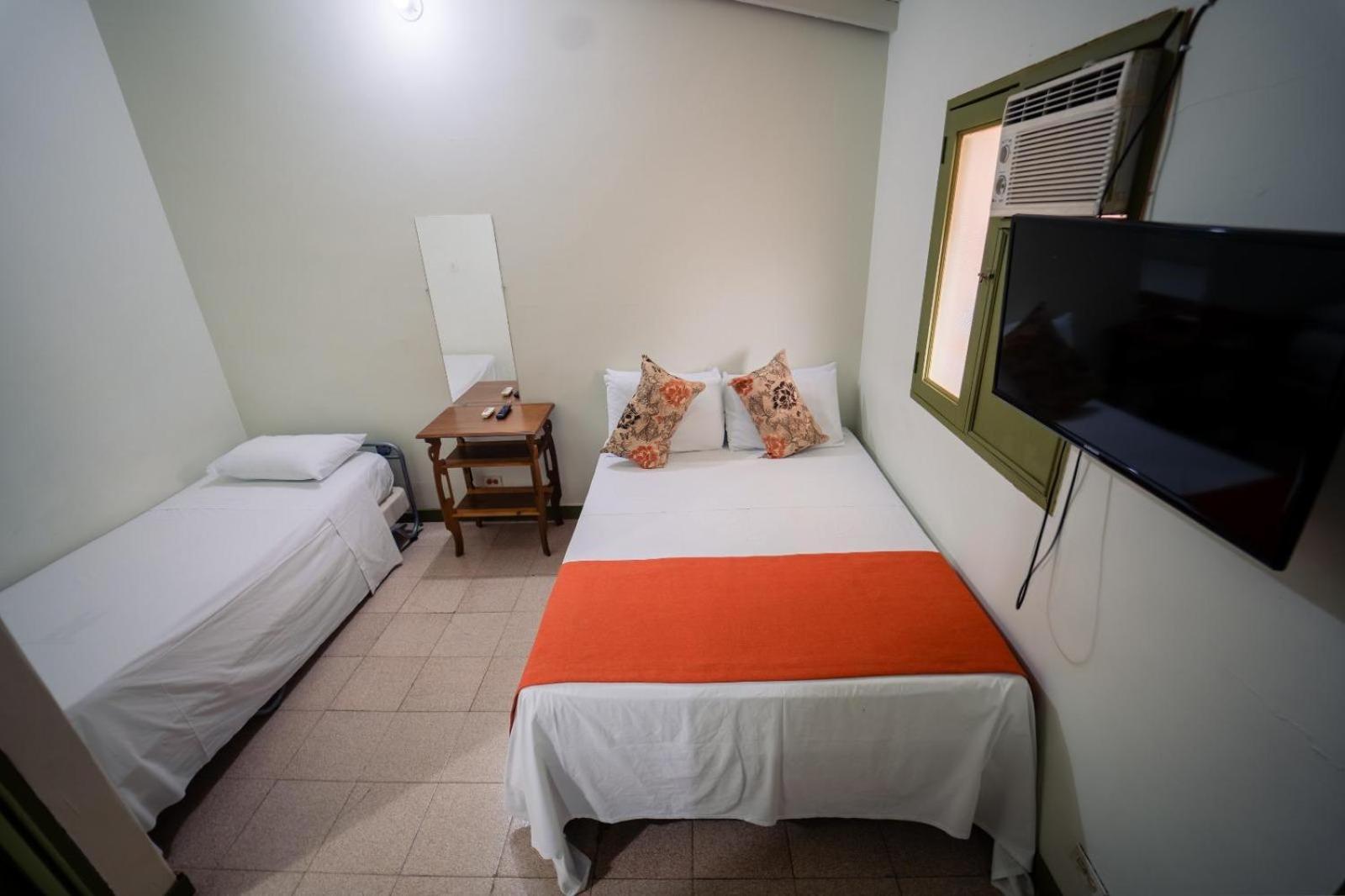 Hosteria De La Plaza Menor Santa Fe de Antioquia Eksteriør billede