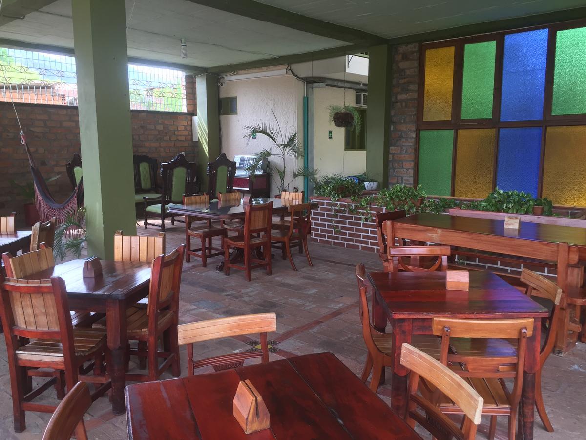 Hosteria De La Plaza Menor Santa Fe de Antioquia Eksteriør billede