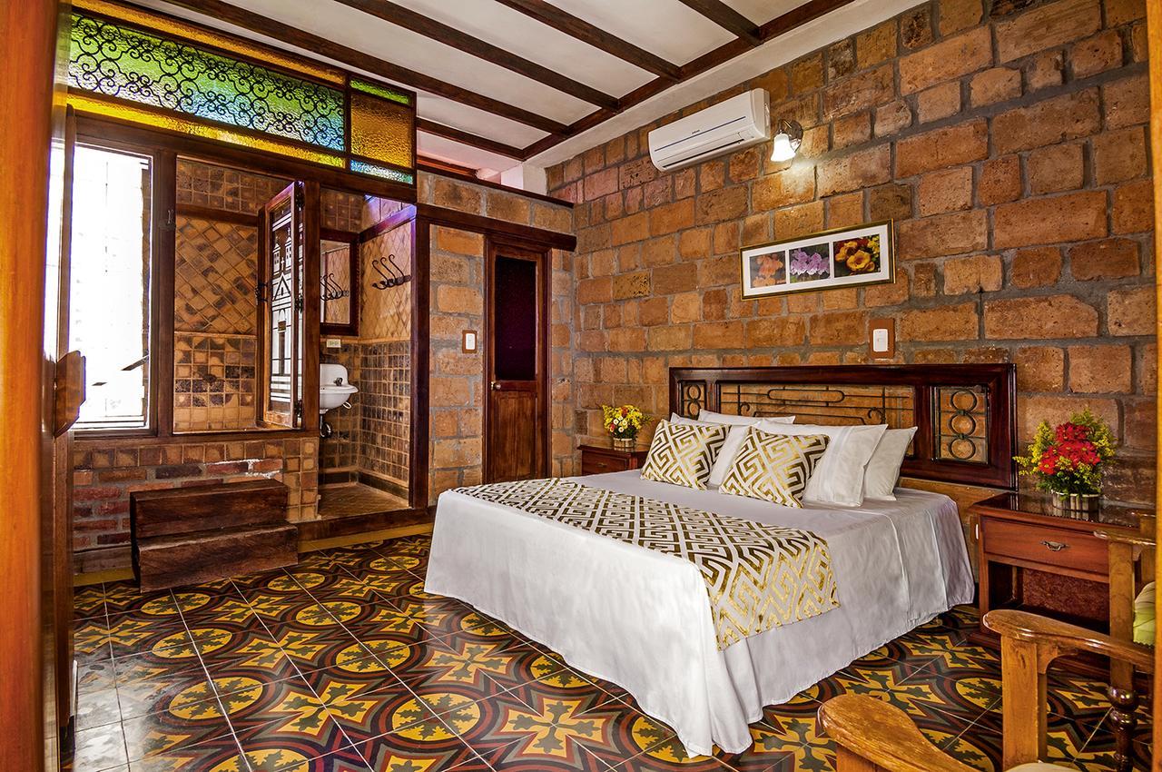 Hosteria De La Plaza Menor Santa Fe de Antioquia Eksteriør billede